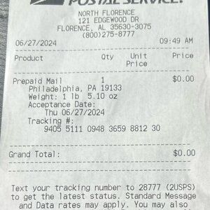 Proof of shipping for @thee_closet